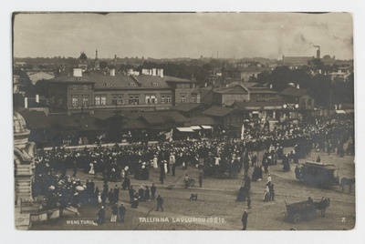 Russian market in Tallinn, 1910  duplicate photo