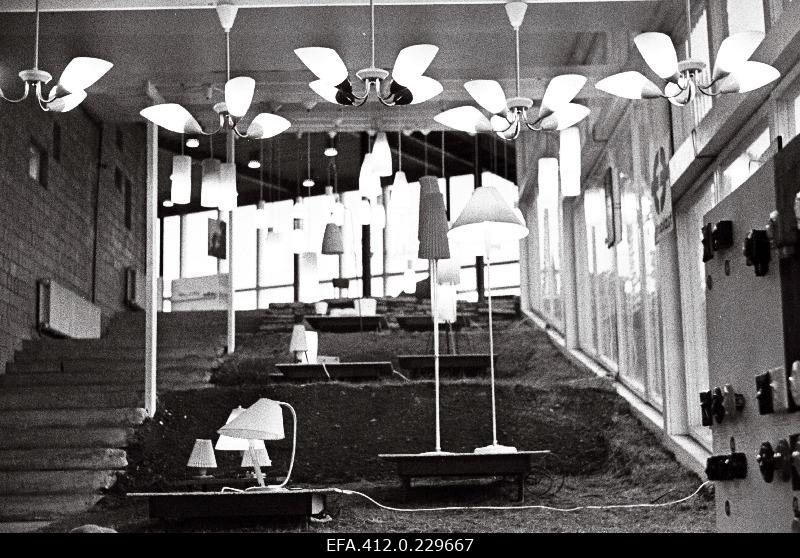 Exhibition-review of household goods and cultural goods in Lillepaviljon.