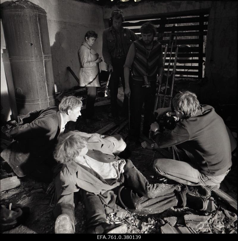 The film "Metscanners" shows. On the left in the Rhine role Tõnu Kark, in the middle in the role of Tõnu Arvo Kukumägi