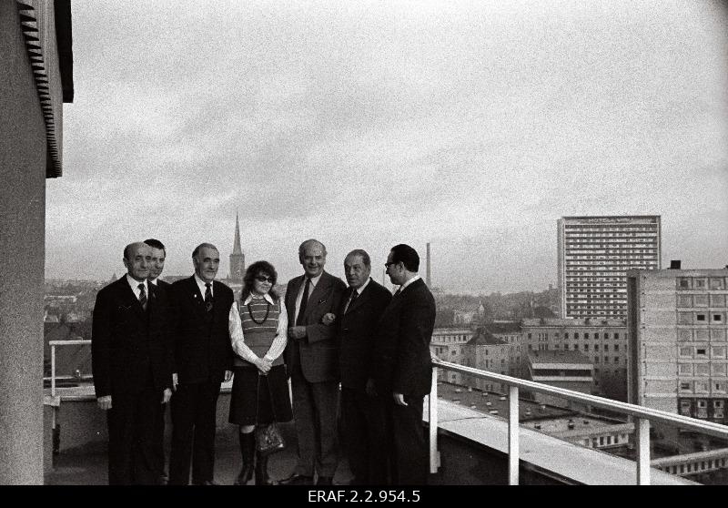Czechoslovakia SV, Bulgarian RV, members of the German DV delegations visiting Tallinn on the central board of the ECB's building.