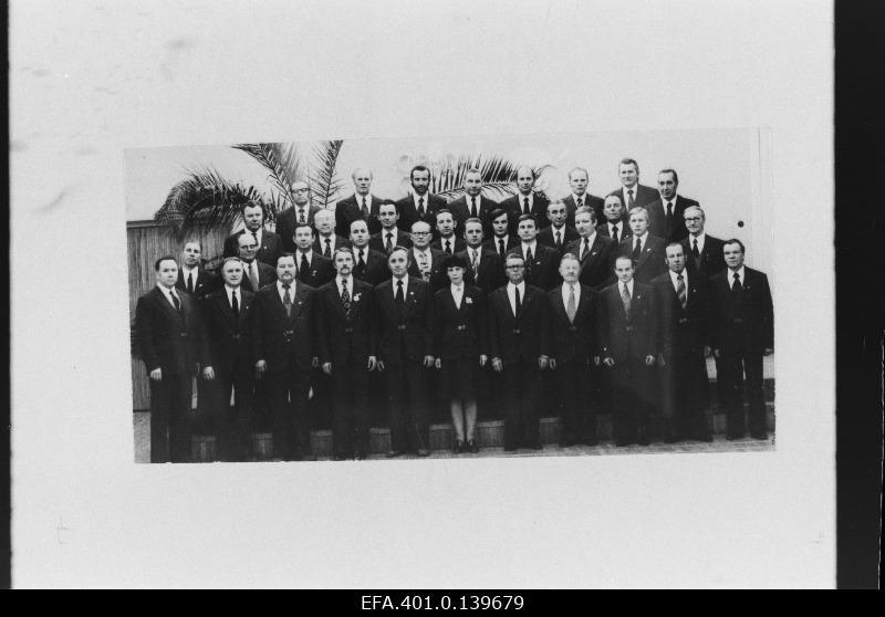 Märjamaa male cream. In the middle of the conductor Kersti Tiigisoon.