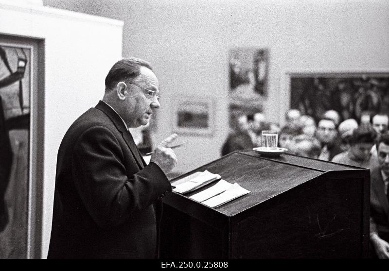 J. Käbin, the first secretary of the Central Committee of the ECB, will present at a meeting with artists at the Tallinn Art Hall.