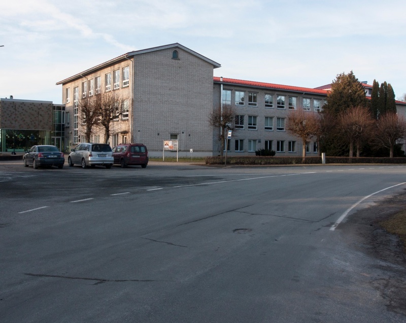New high school building in Suure-Jaani. rephoto