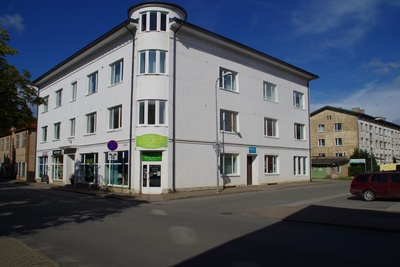 Rakvere Laada-Rohuaia ristmik - Intersection between Laada street and Rohuaia street in Rakvere, Estonia rephoto