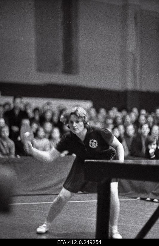 Soviet Union Championships in Table Tennis. Signe Paisjärv in the game hall.