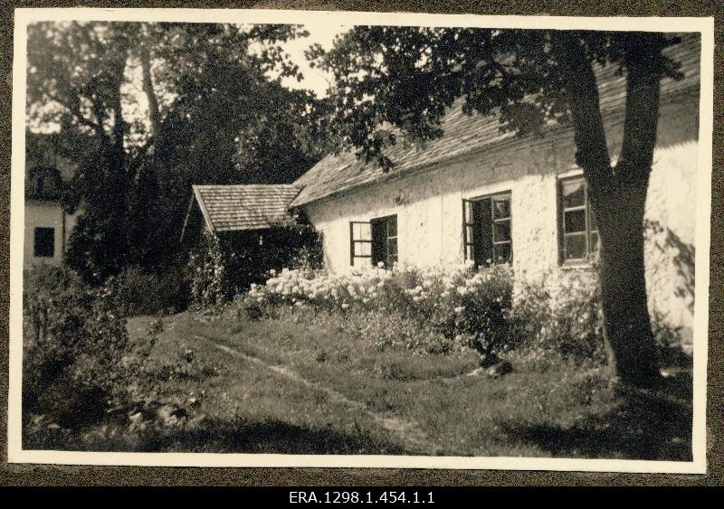 Service Manor residential house