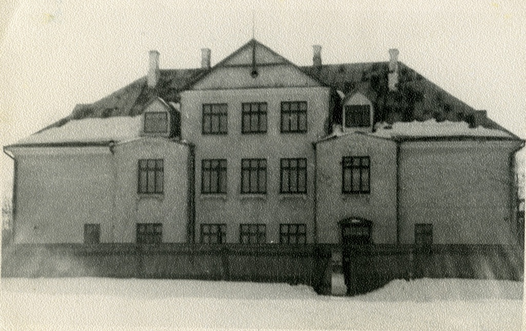 Valga 1. 8-cl. School building