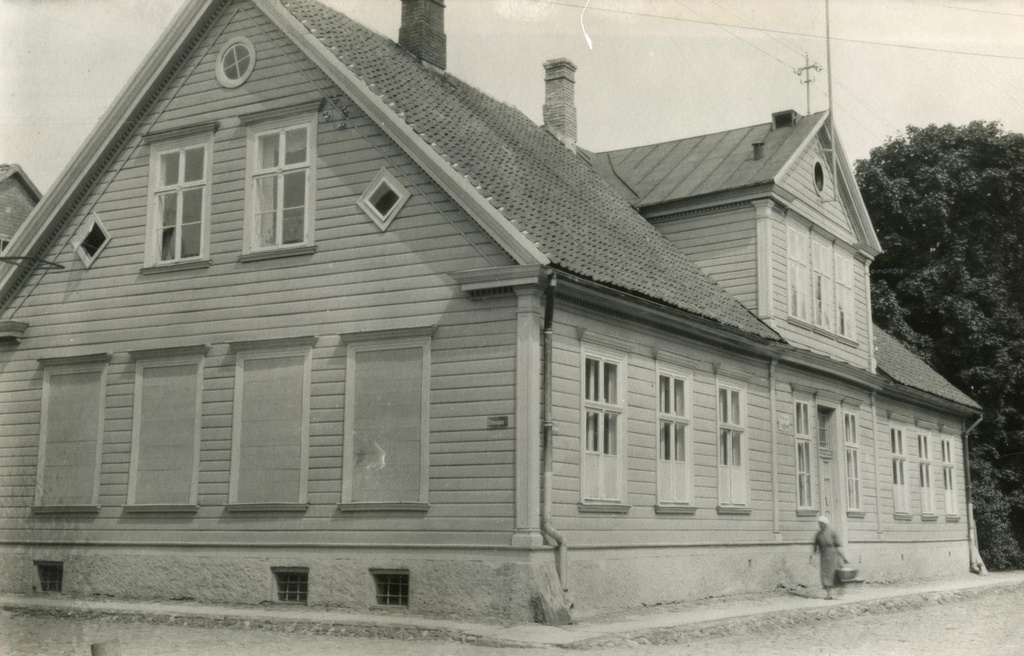 The city of Pärnu 4. Primary school building