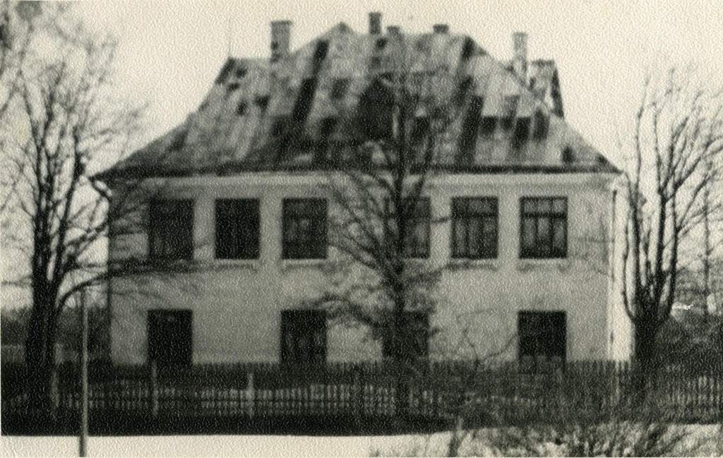 Valga 1. 8-cl. School building