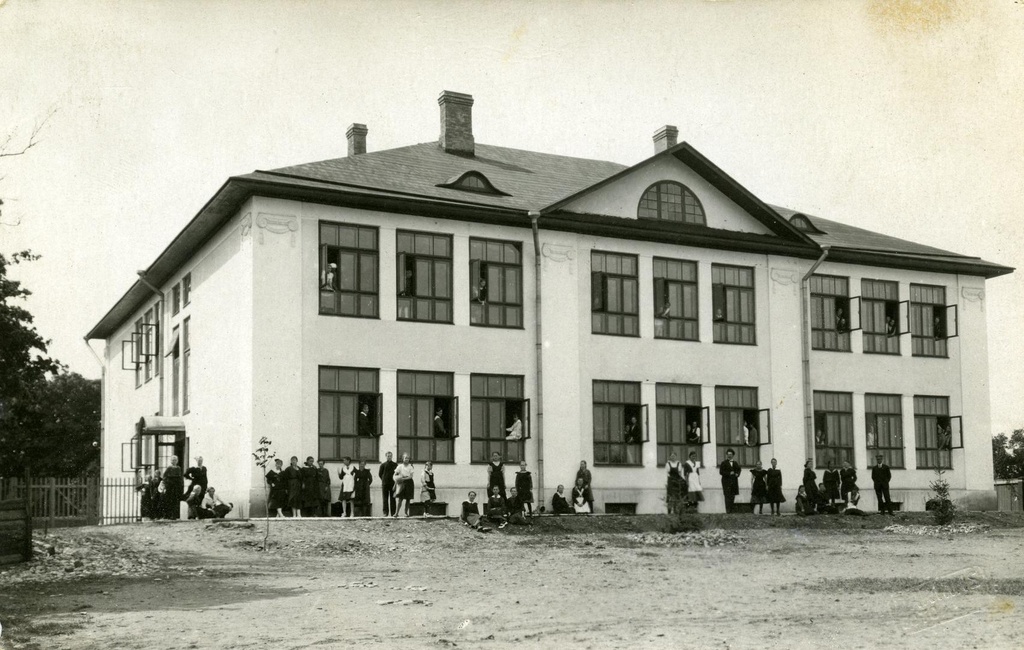 Tallinn City 5. Primary school building (Veerenni tn 2a)