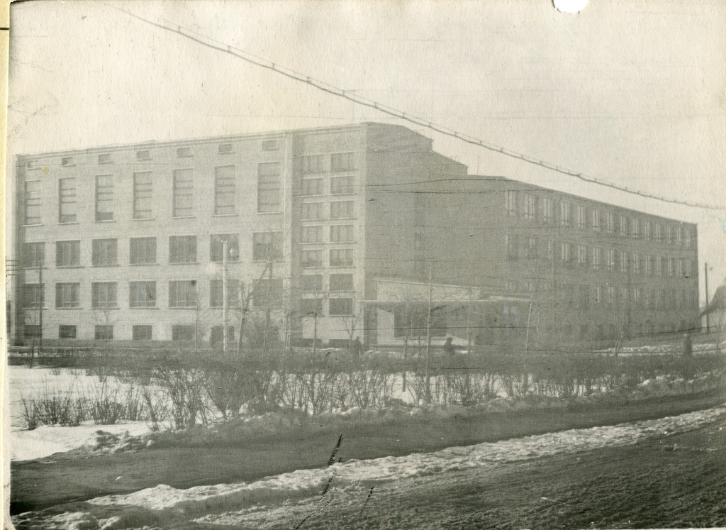 Lääne-Viru county Rakvere 2. (with Russian language of study) Secondary school building