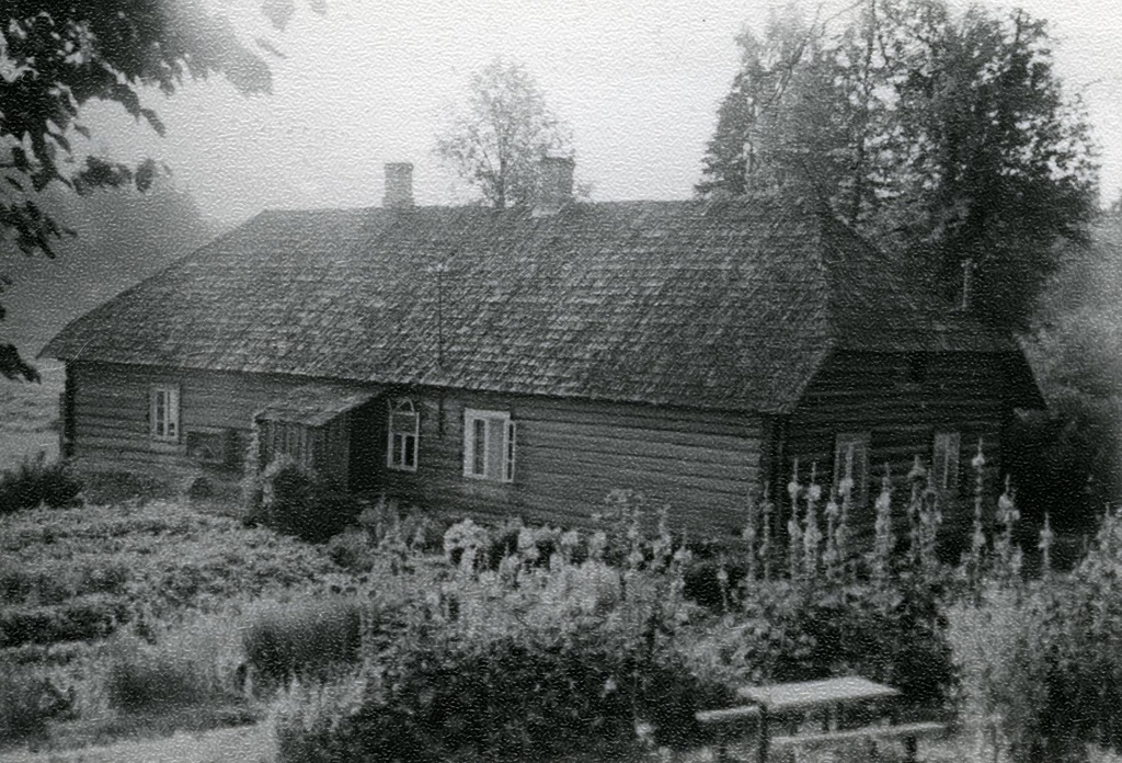 Johannes Käisi Birthhouse - Rosma School House completed in 1872