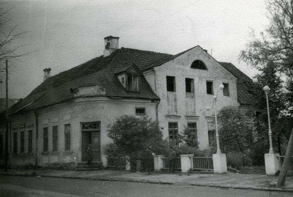 Building of the former Krümmer educational institution in Võru
