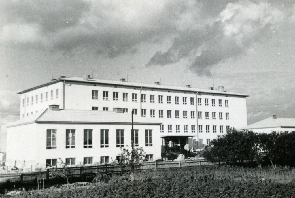 Kuressaare 1. High school buildings