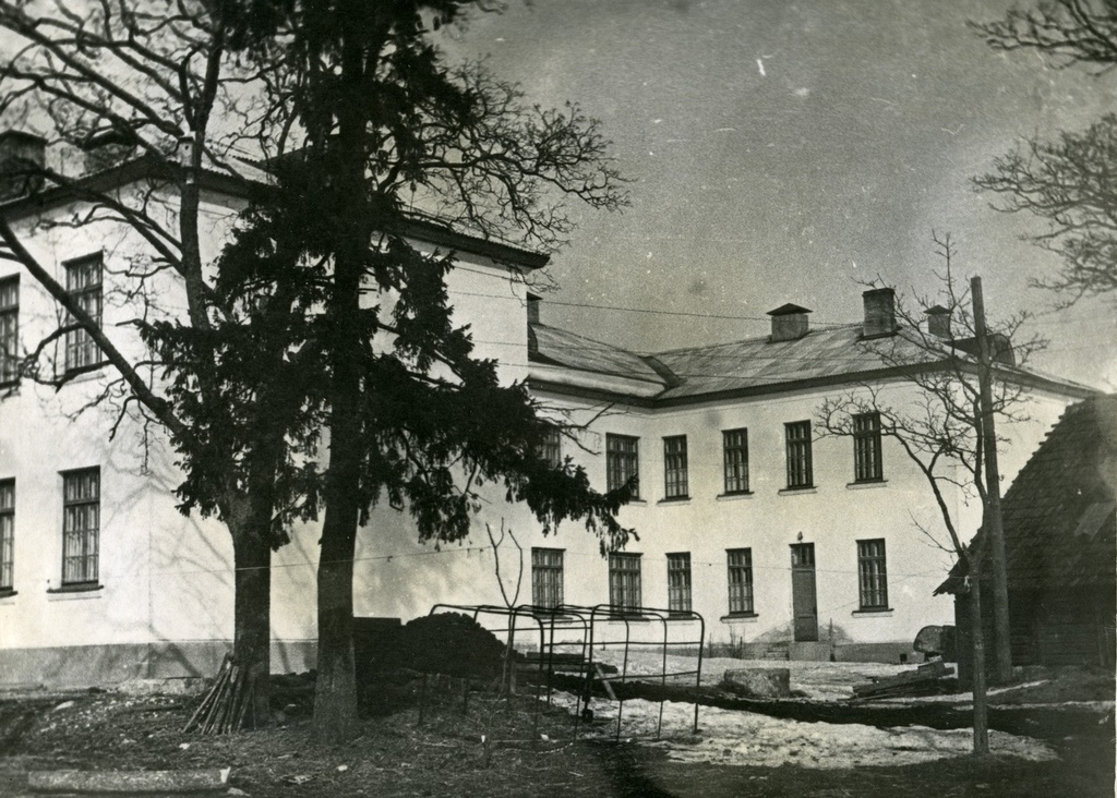 Turba Central School building