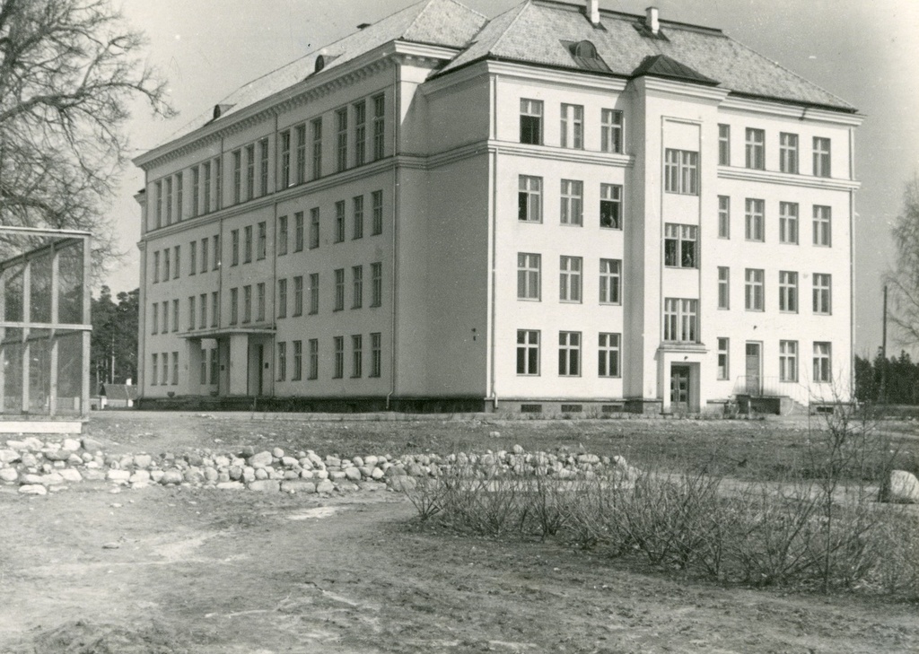 Buildings of Elva Secondary School
