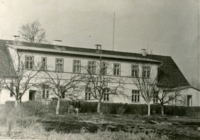 Viljandi County Kolga-Jaani 8-kl School building  similar photo