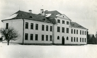 Valga County Tõrva Secondary School building  duplicate photo