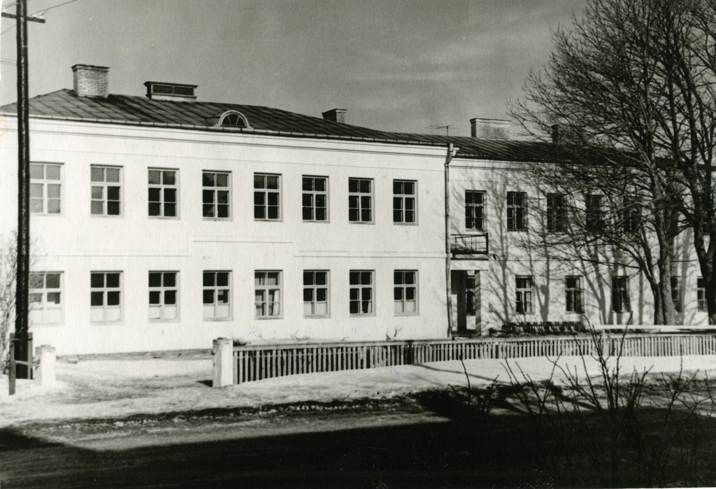 Buildings of Väike-Maarja Secondary School in Lääne-Viru county