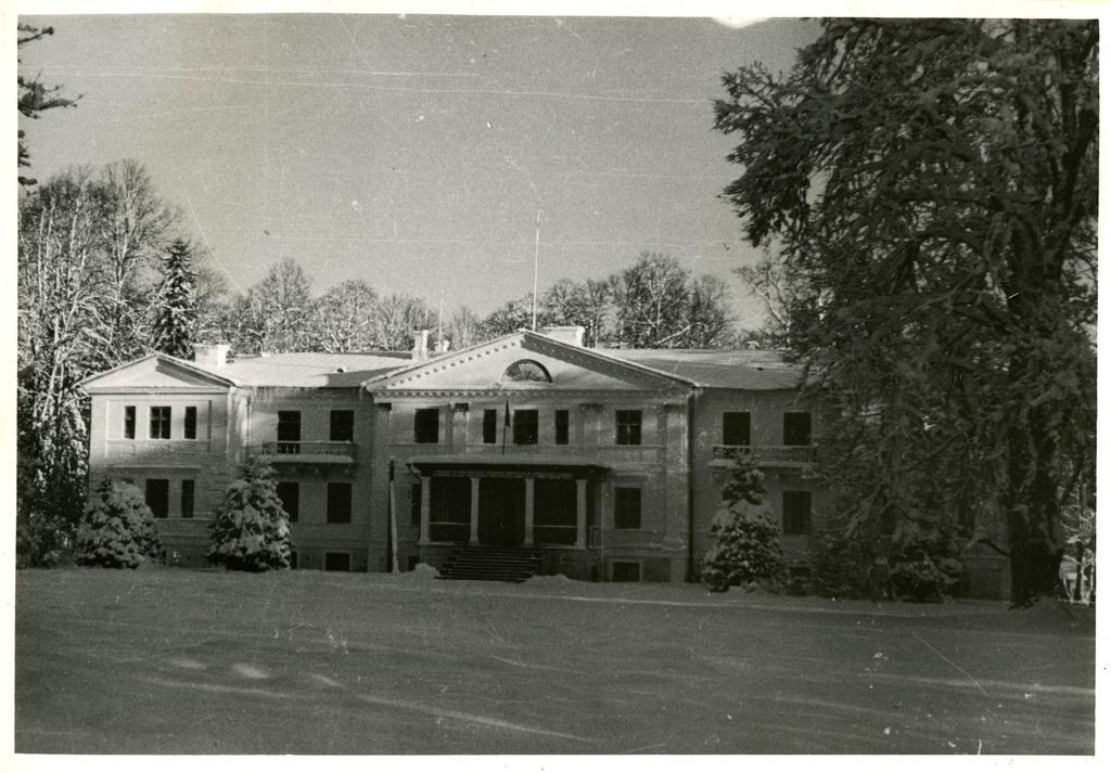 Viljandi county Kõpu 8-kl School building