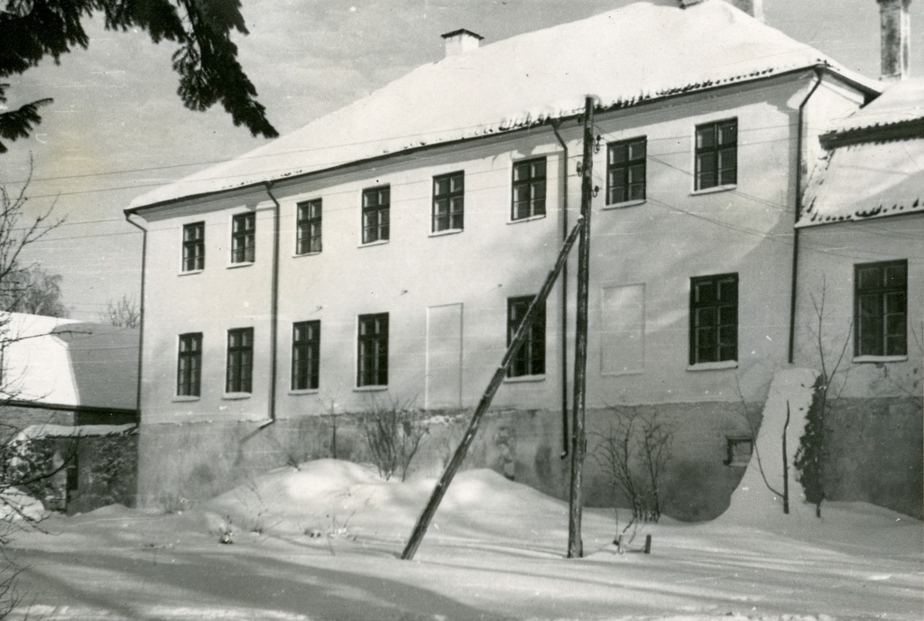 Ruusmäe 8-kl School building