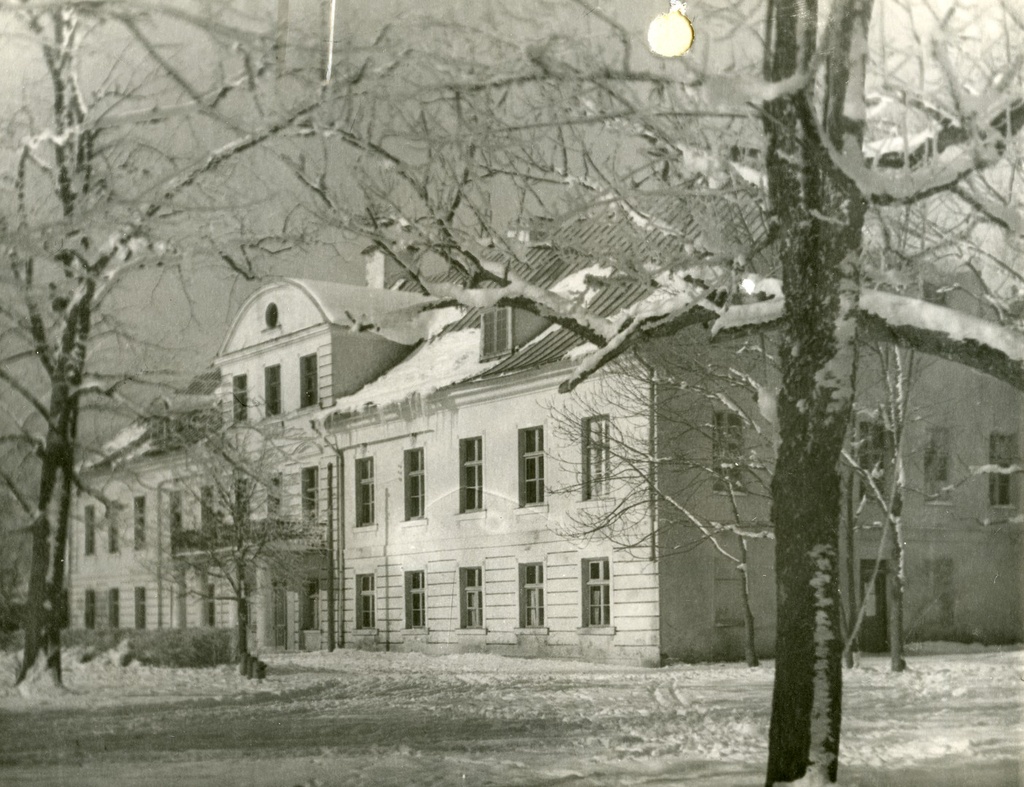 Vatla 8-kl School building