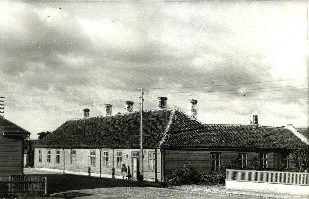 Saaremaa Kuressaare Lutsu School