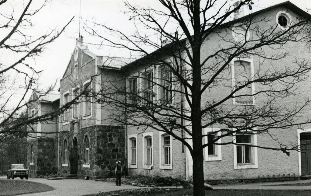 Building of Juuru Secondary School