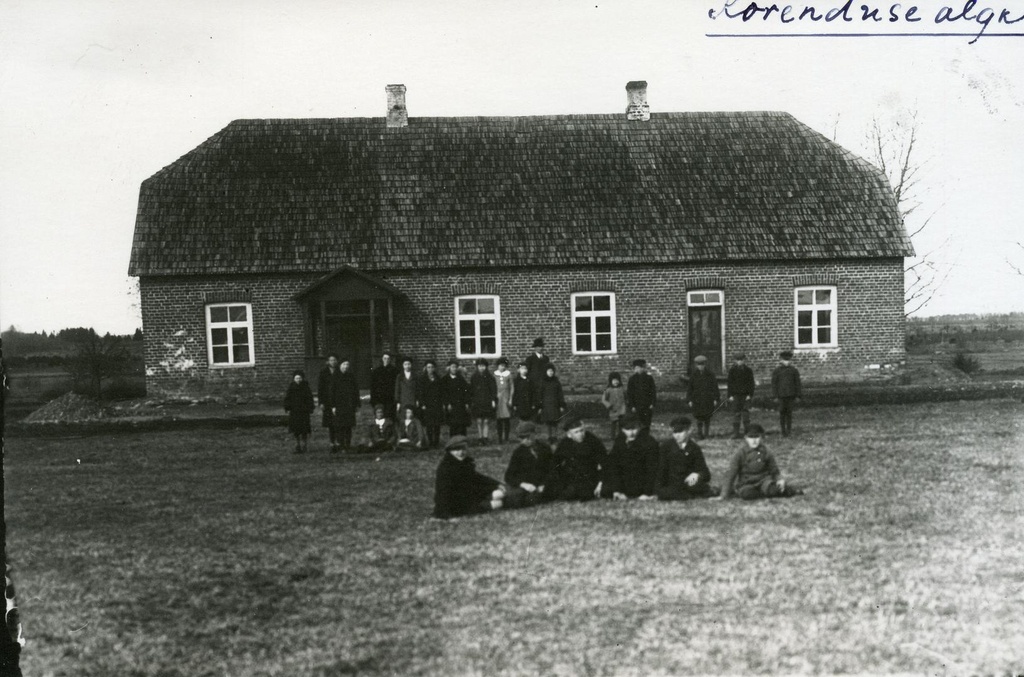 Tartu county Kudina rural municipality Kõrenduse 4-kl Algkooli building