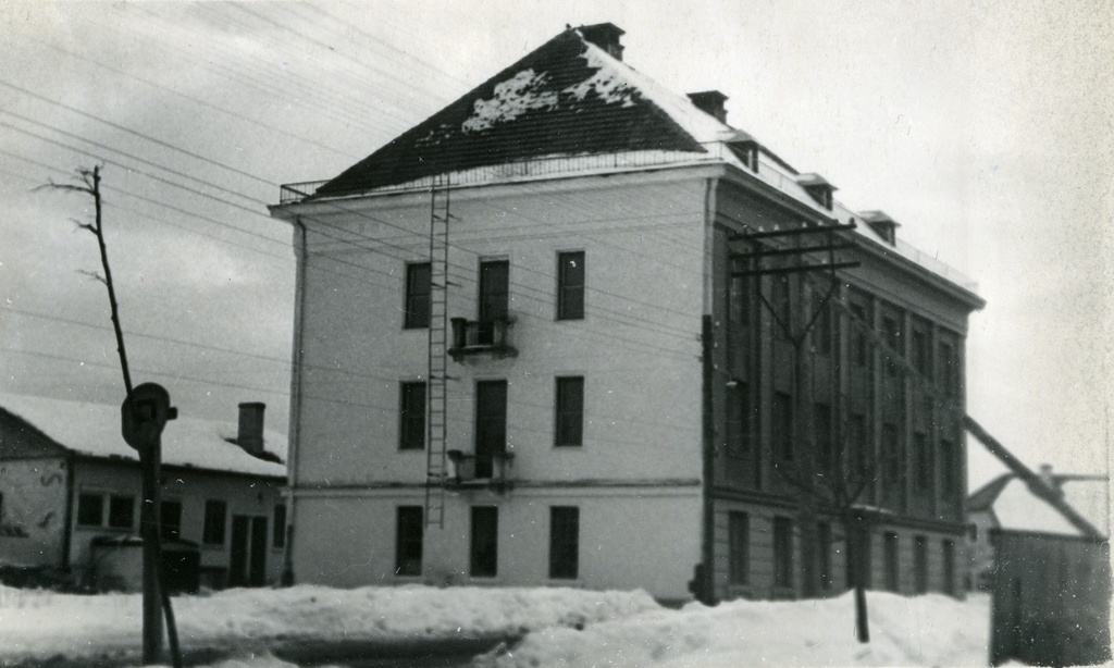 Valga County Tõrva Secondary School building