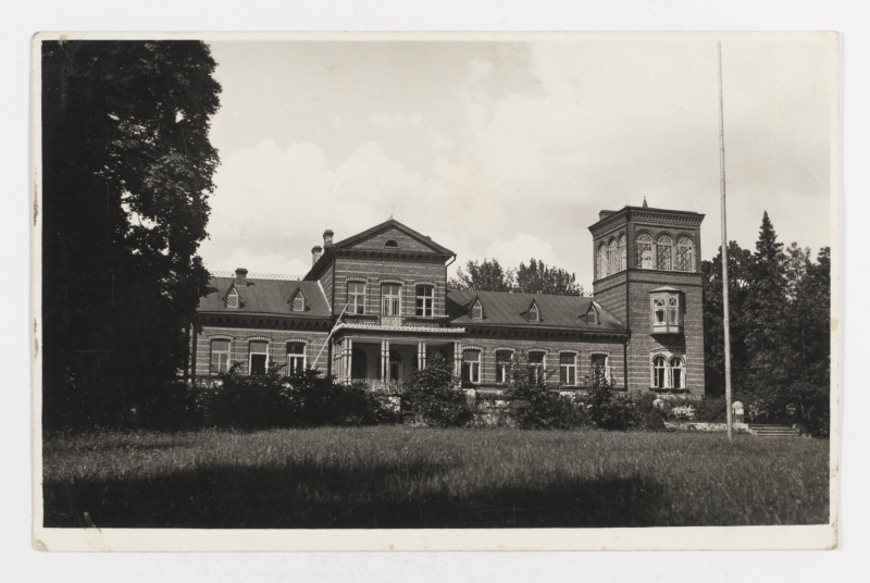 Pühajärve Castle