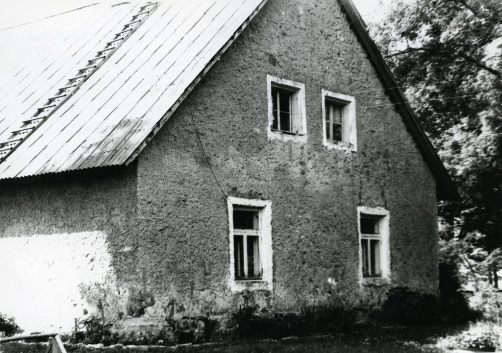 Kalana schoolhouse