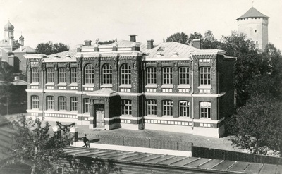 Building of Paide College and School of Commerce  duplicate photo