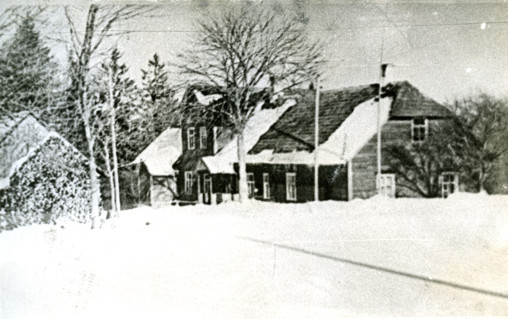 Karksi-Nuia County School building