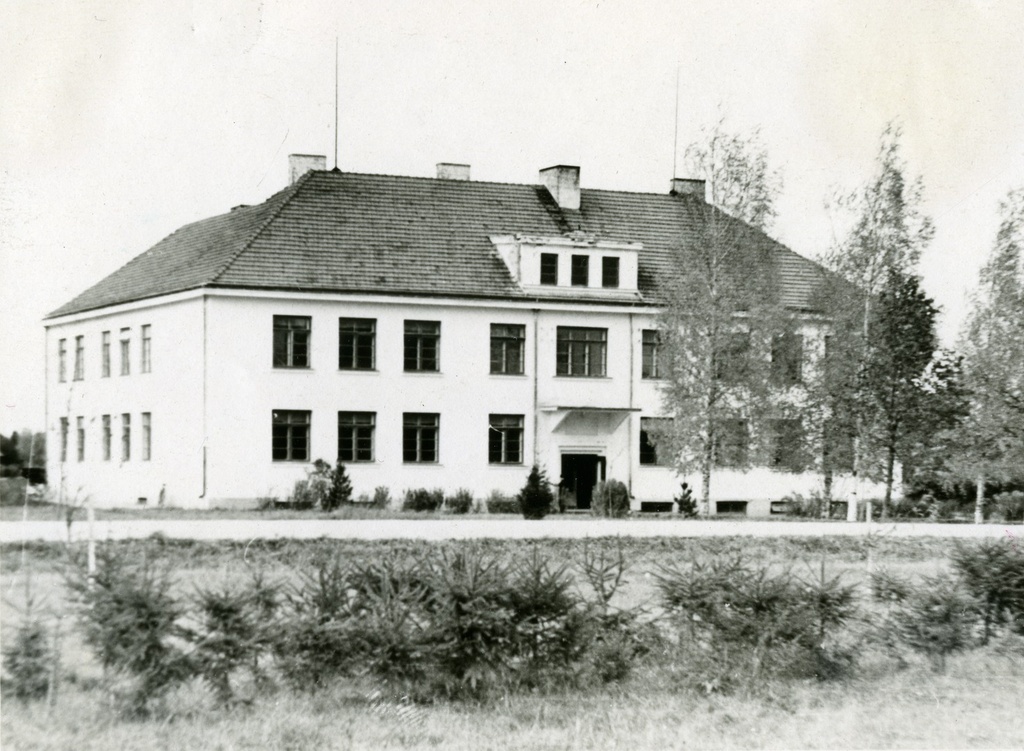 Viljandi County Õisu 8-kl School building