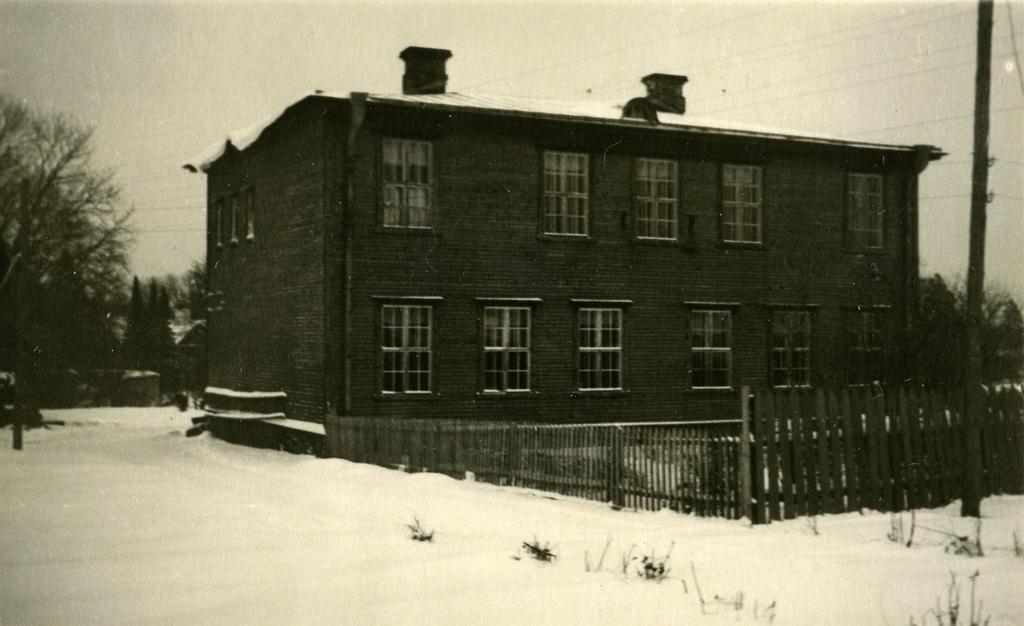 Lääne-Viru county Põlula 8-kl School building