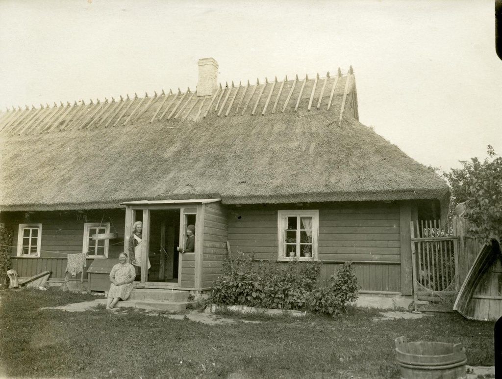Muhu primary school (1903-1906) building