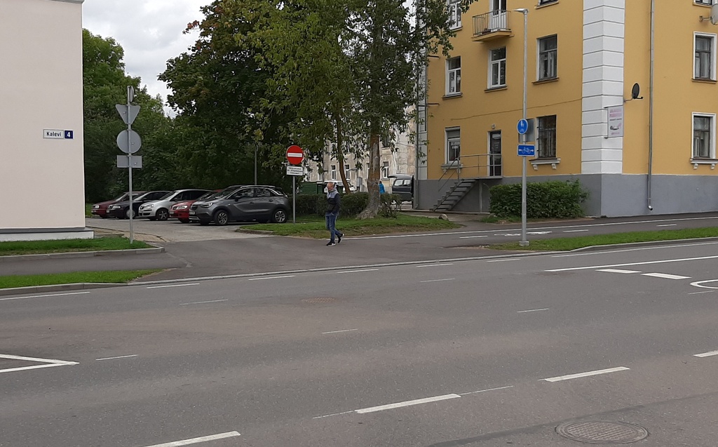 Kohtla-järveekeemia-mäetehnika studentsdmaide demonstration rephoto