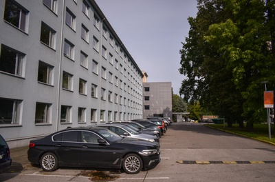 Unit building in Tartu, view of the building rephoto