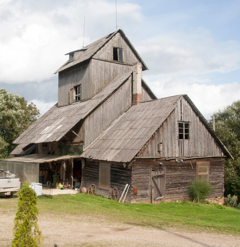 Estonian language scholar and writer Mihkel Veske's birthplace in Holstre. rephoto