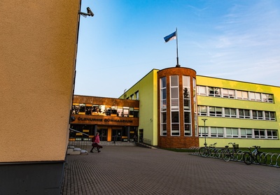 Upper-urme secondary school building. rephoto