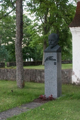 Construction of the memory pillar of the War of Independence rephoto