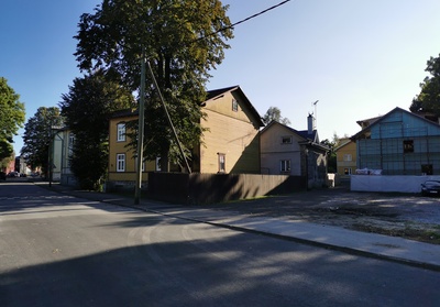 View of the building Uus-Kalamaja Street 15. rephoto