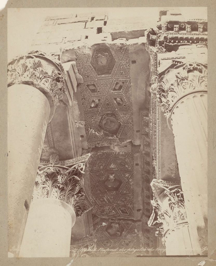 Balbek. Plafond du perystile du temple de Jupiter/Syr[(...)], Plafond van de tempel van Jupiter te Baalbek