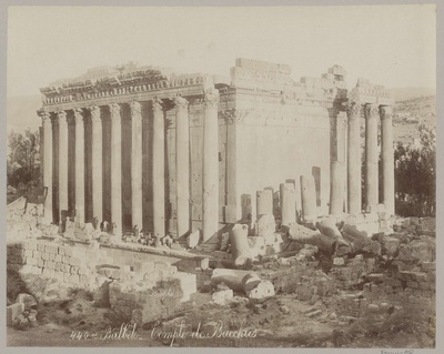 Balbek - Temple de Bacchus, Tempel van Bacchus in Baalbek  duplicate photo