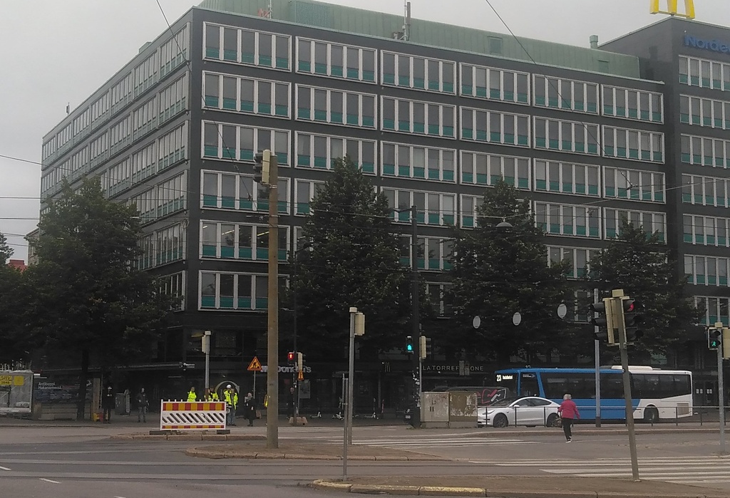 Siltasaarenkatu 12 - Paasivuorenkatu 1. rephoto