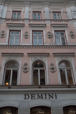 Demini store? Viru Street in Tallinn rephoto