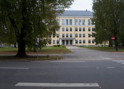 Buildings of Elva Secondary School rephoto
