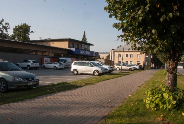 foto  Türi  Viljandi tänav 1996 rephoto