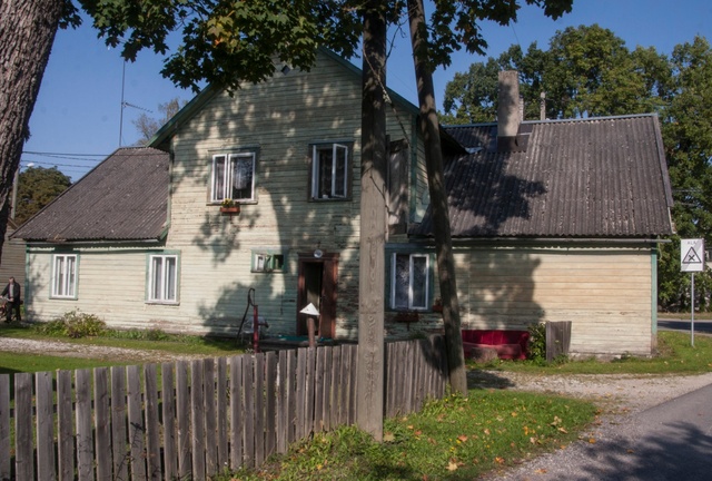 foto  Türi  Kaare tänav 1996 rephoto